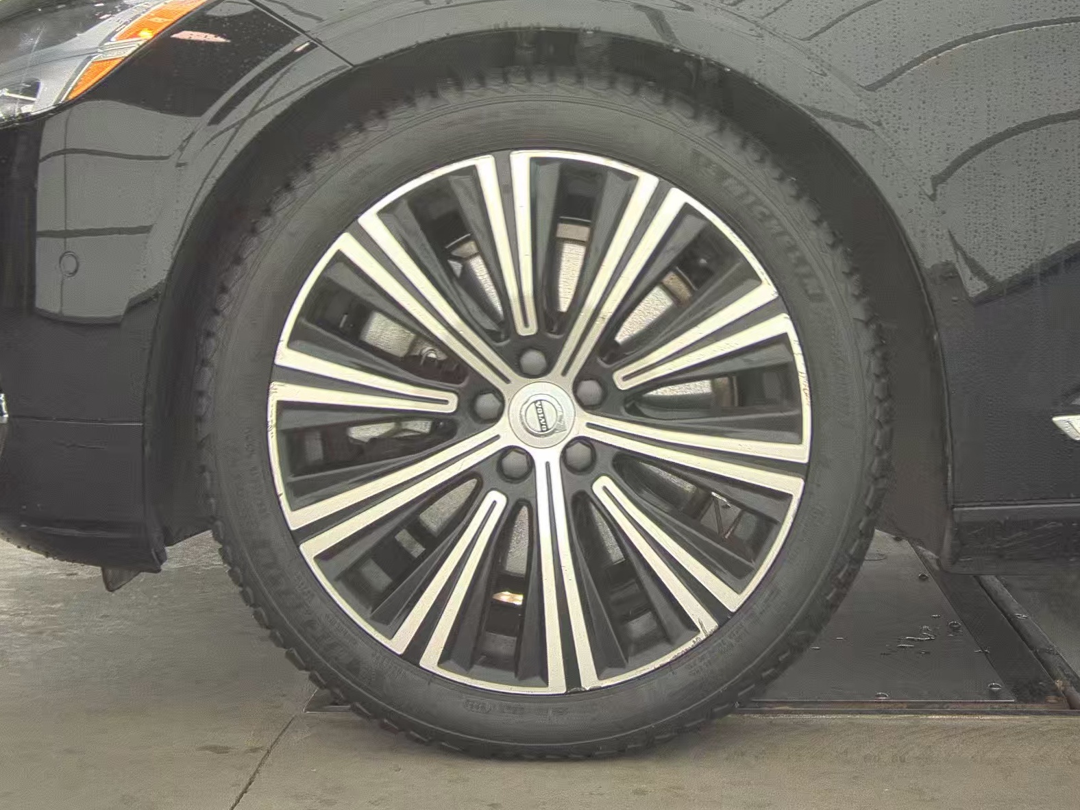 2023 Volvo S90 B6 Plus AWD