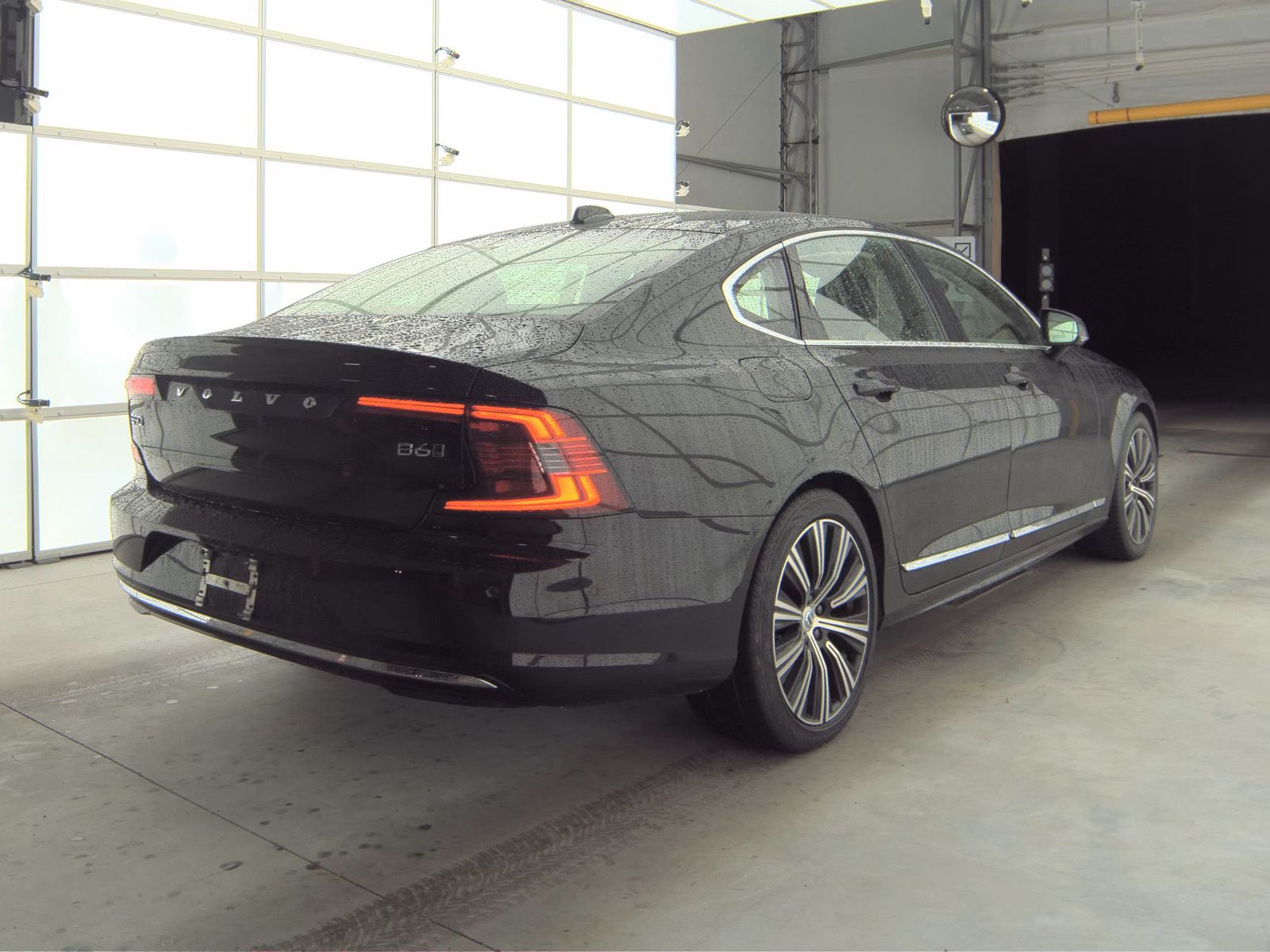 2023 Volvo S90 B6 Plus AWD