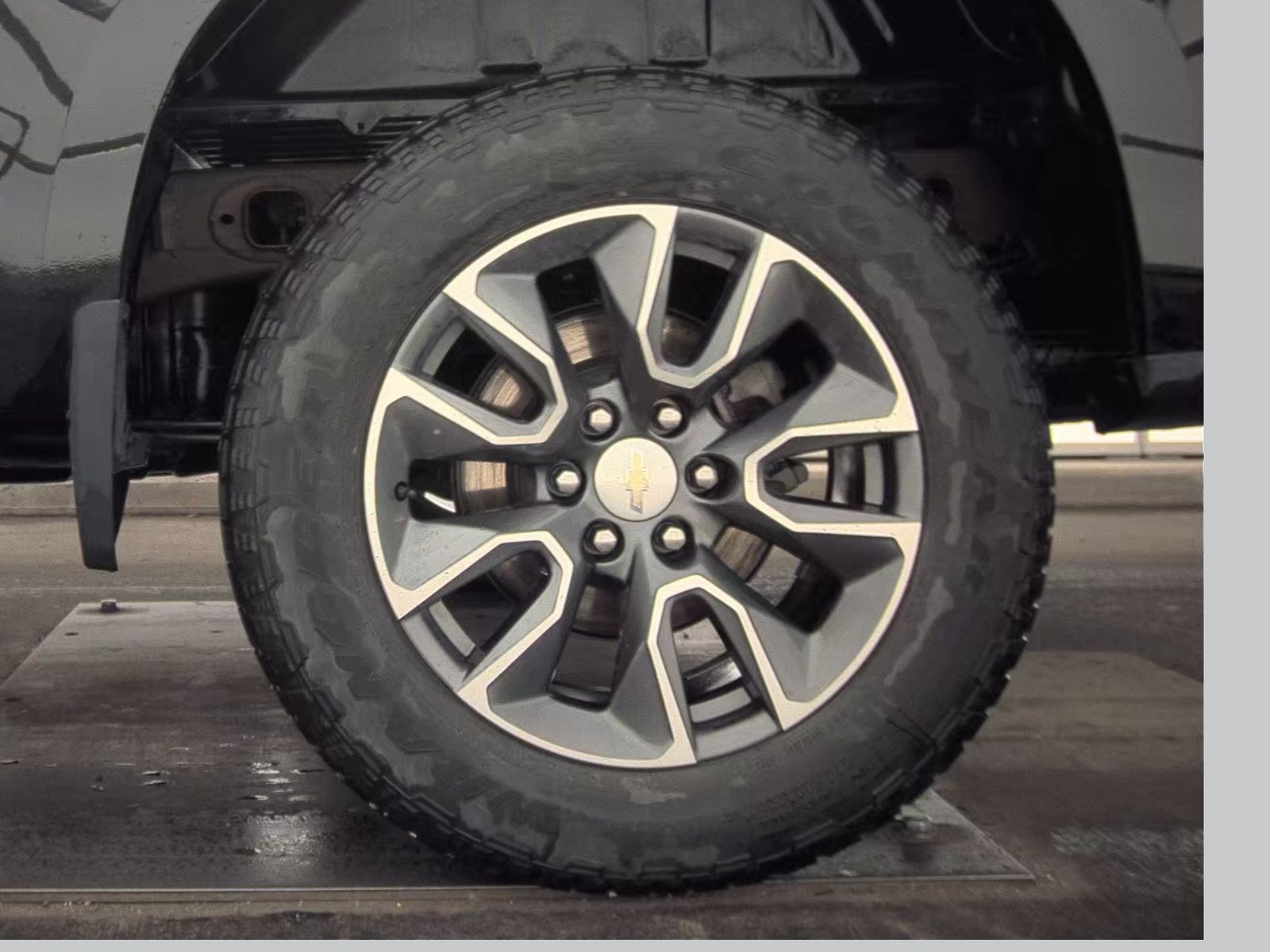 2023 Chevrolet Silverado 1500 LT AWD