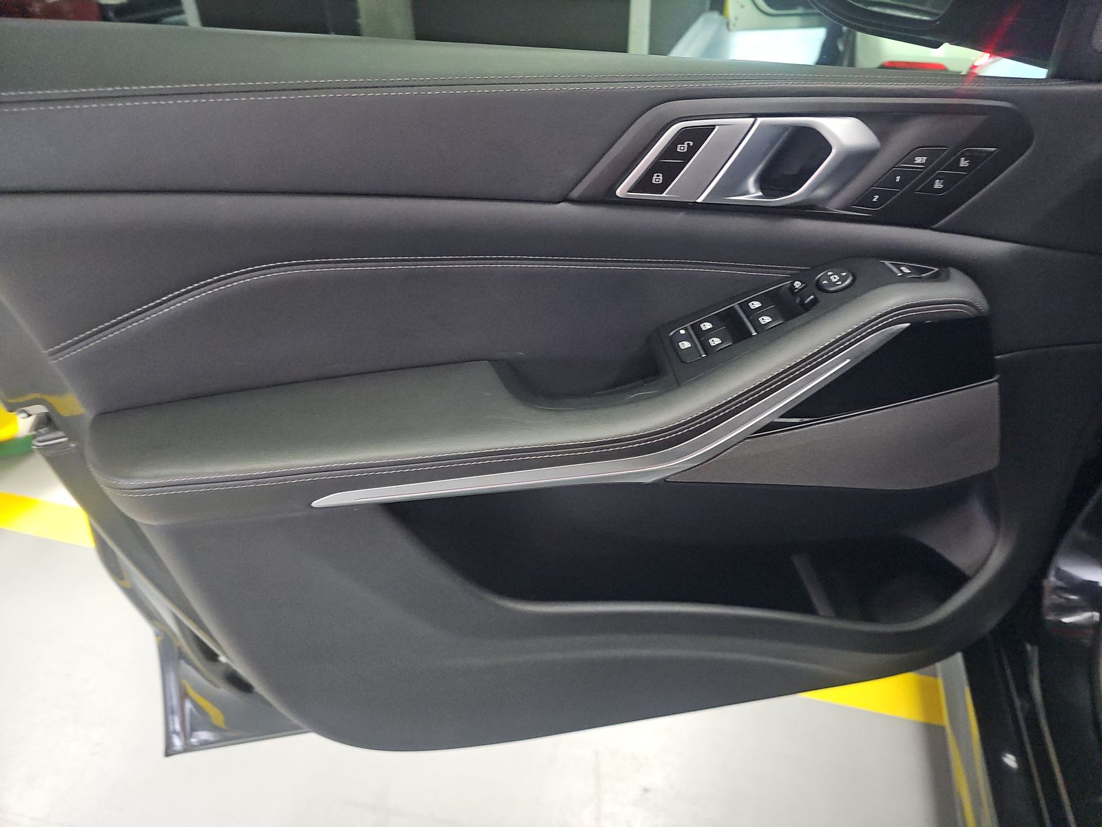 2022 BMW X5 M50i AWD