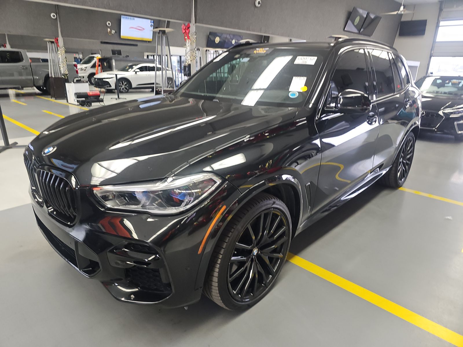 2022 BMW X5 M50i AWD