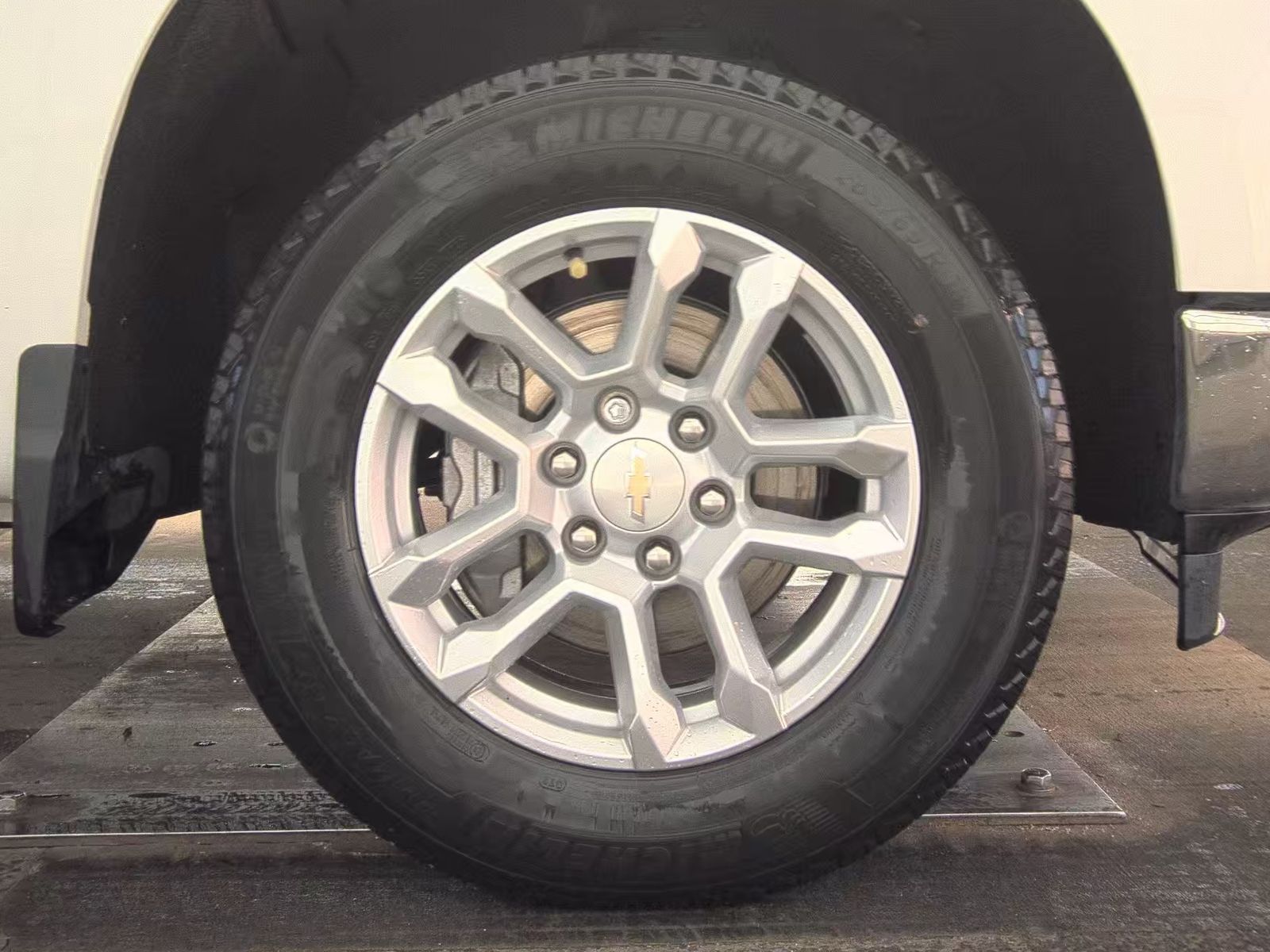 2023 Chevrolet Silverado 1500 LT AWD