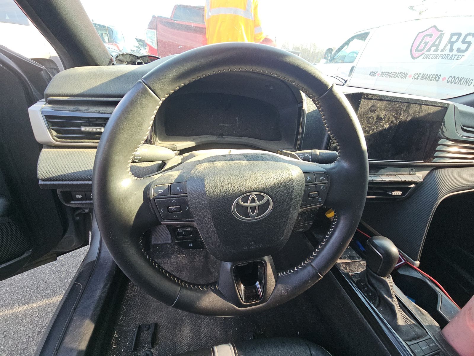 2025 Toyota Camry SE FWD