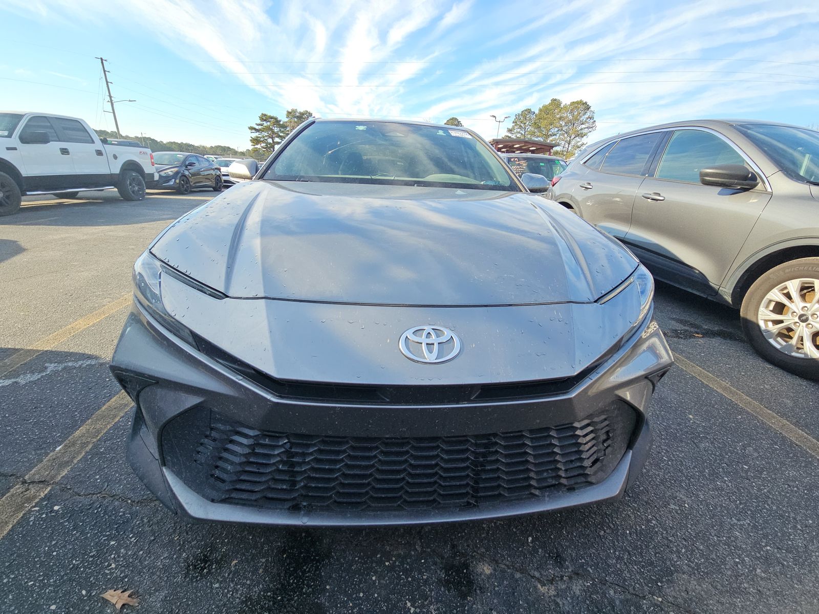 2025 Toyota Camry SE FWD