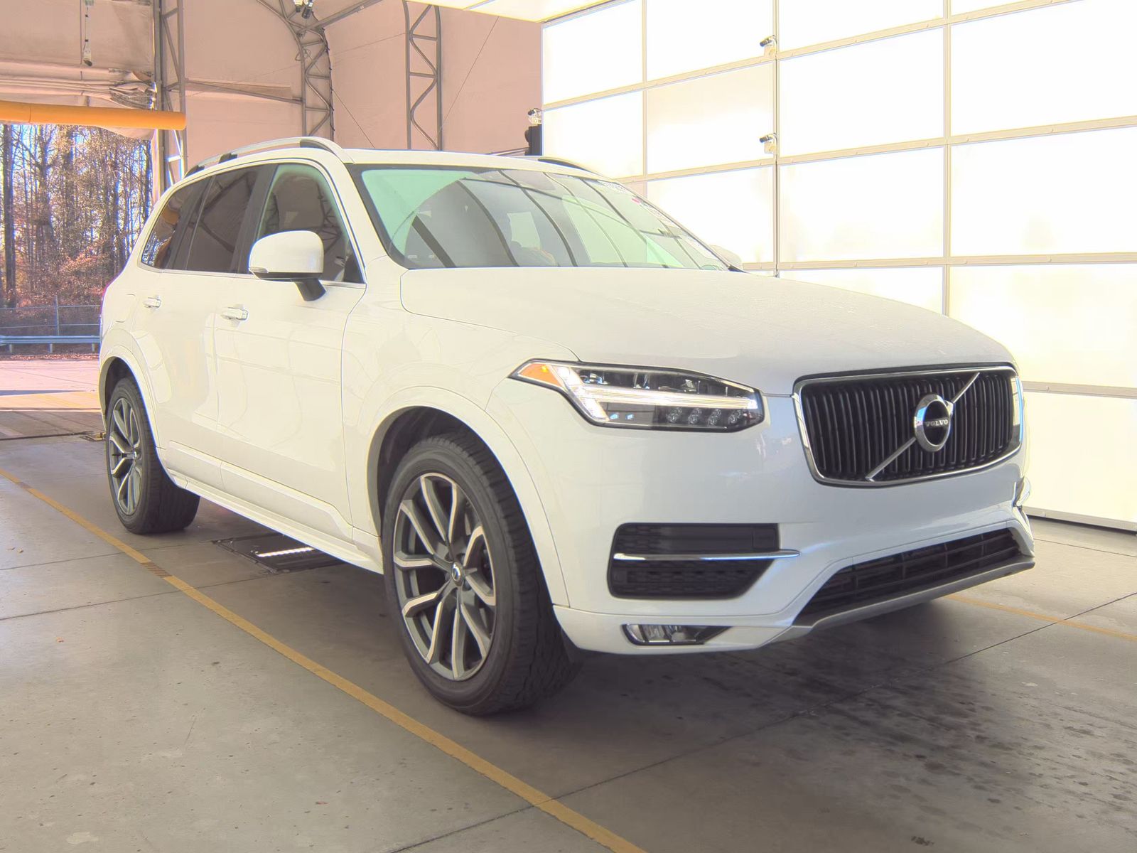 2019 Volvo XC90 T5 Momentum FWD