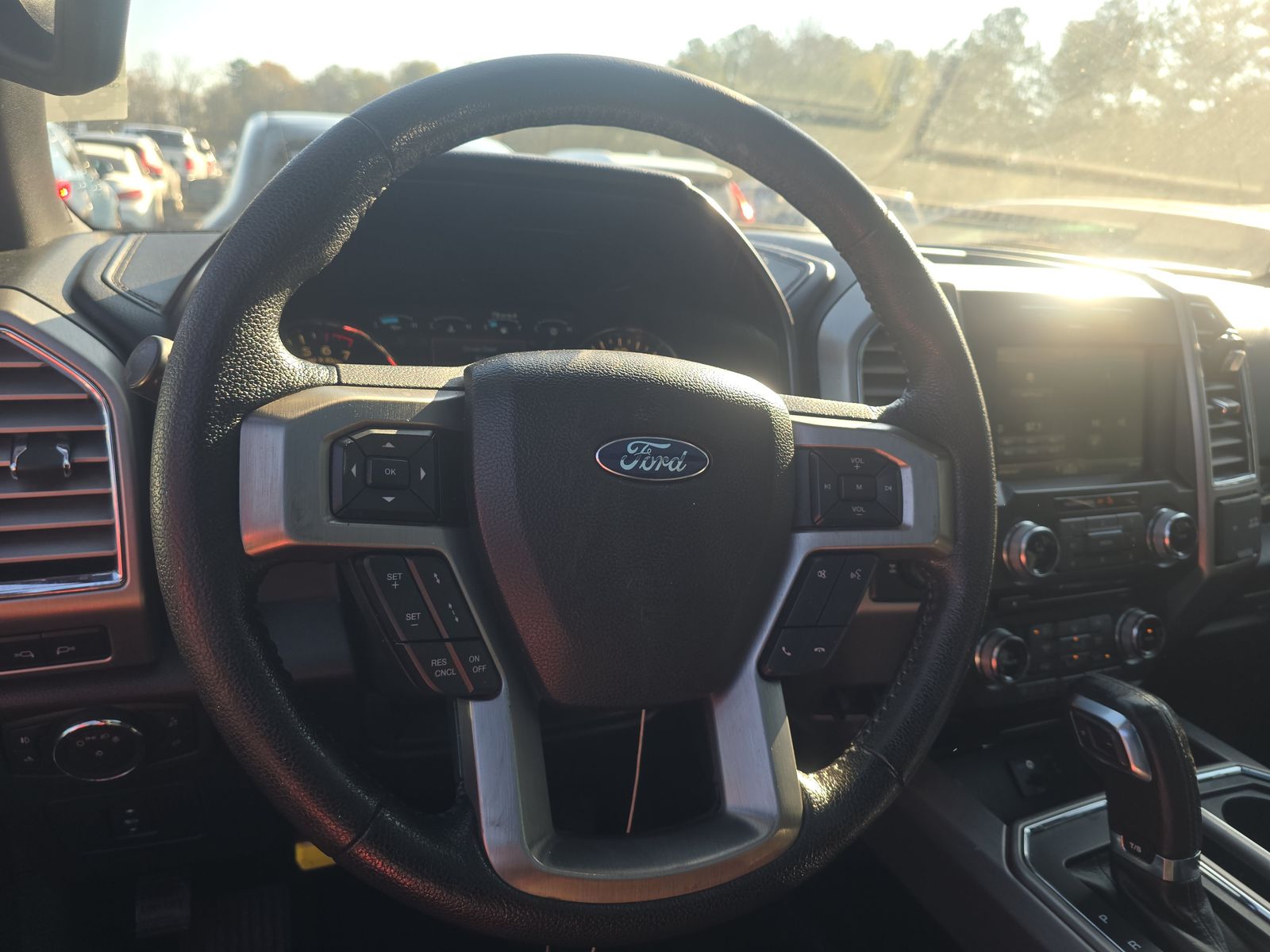 2015 Ford F-150 Platinum RWD