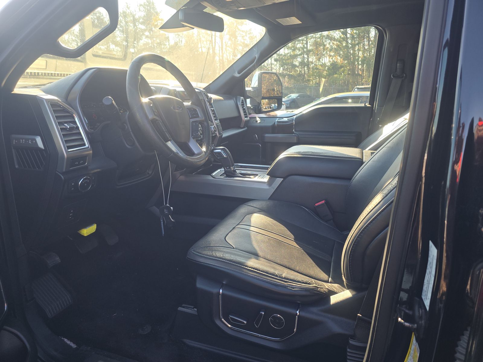 2015 Ford F-150 Platinum RWD