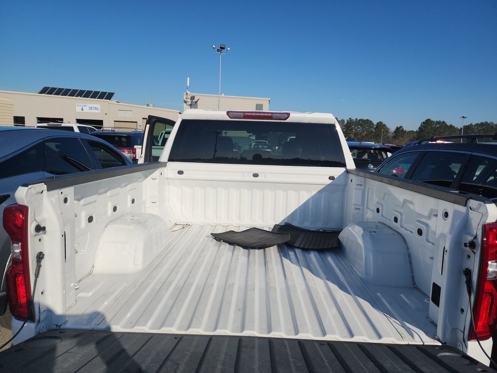 2022 Chevrolet Silverado 1500 Custom RWD