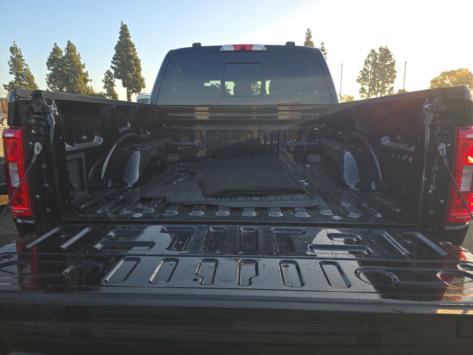 2023 Ford F-150 XLT FWD