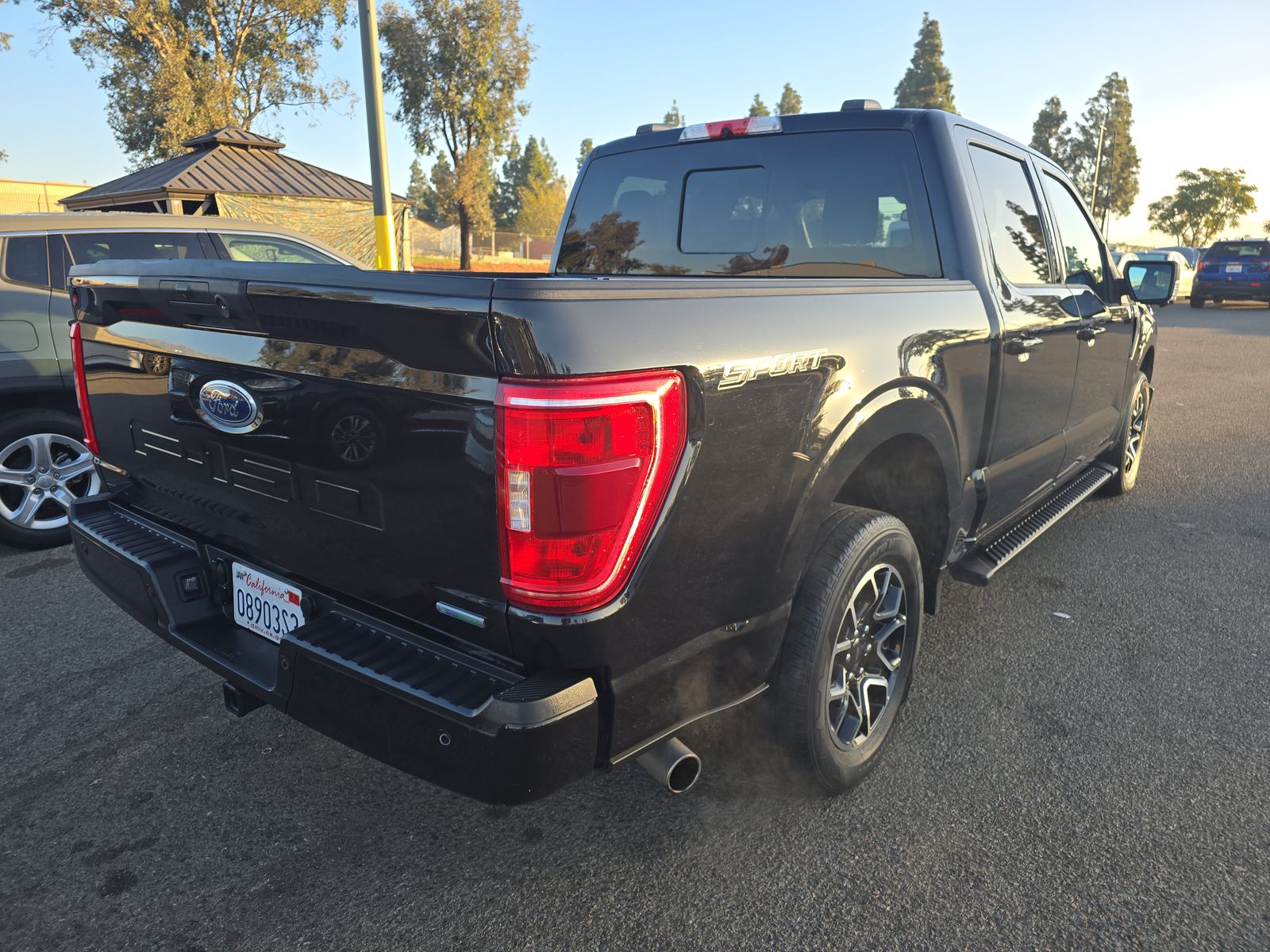 2023 Ford F-150 XLT FWD