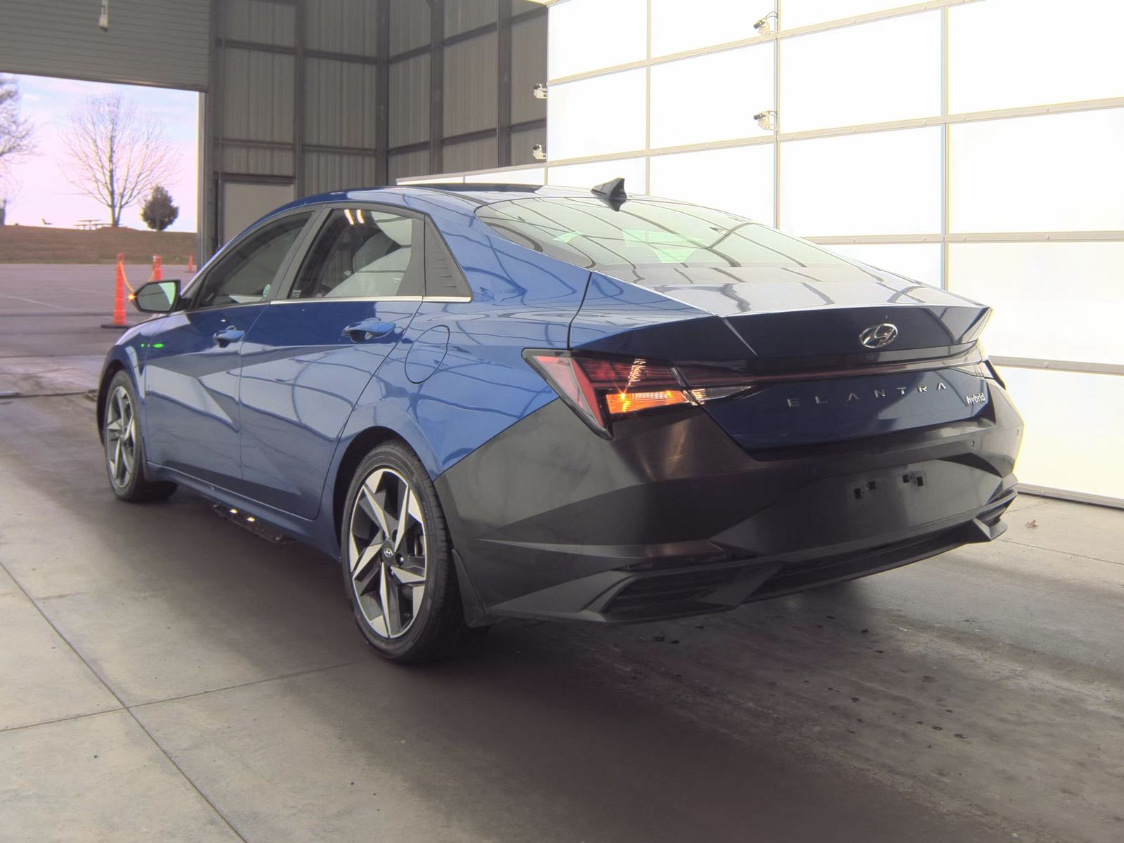 2022 Hyundai Elantra Hybrid Limited FWD