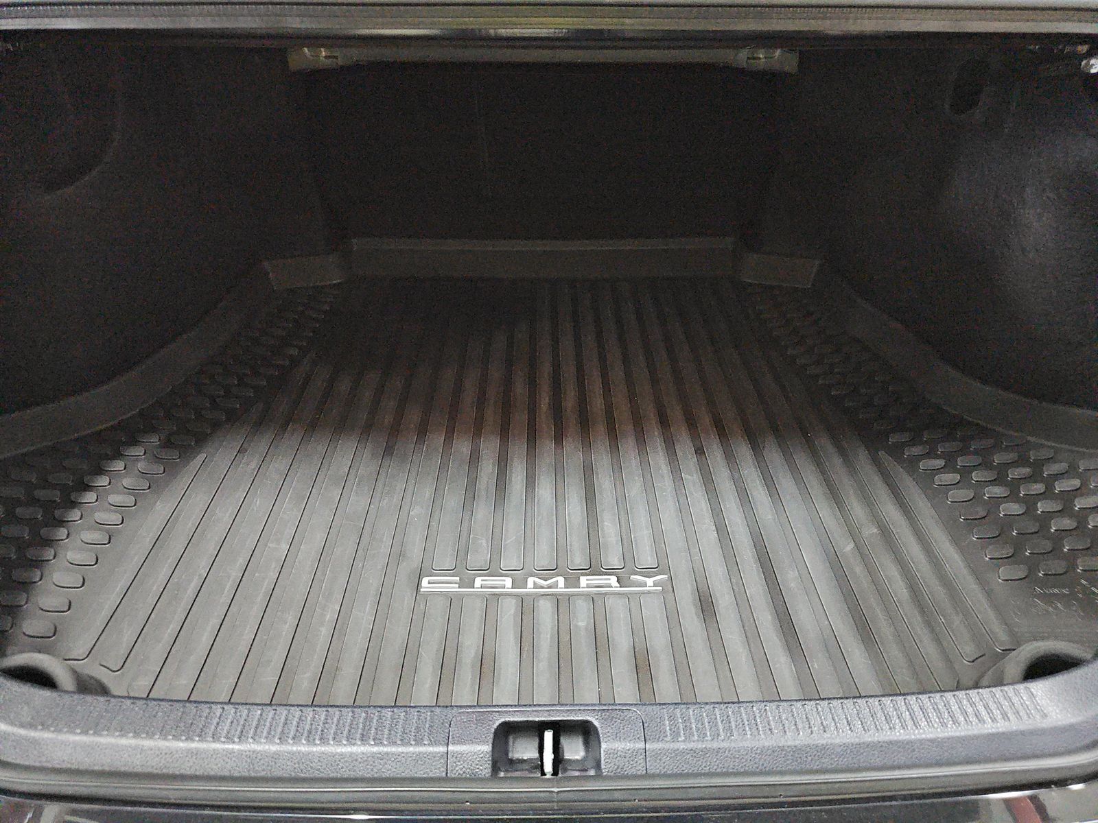 2024 Toyota Camry SE FWD