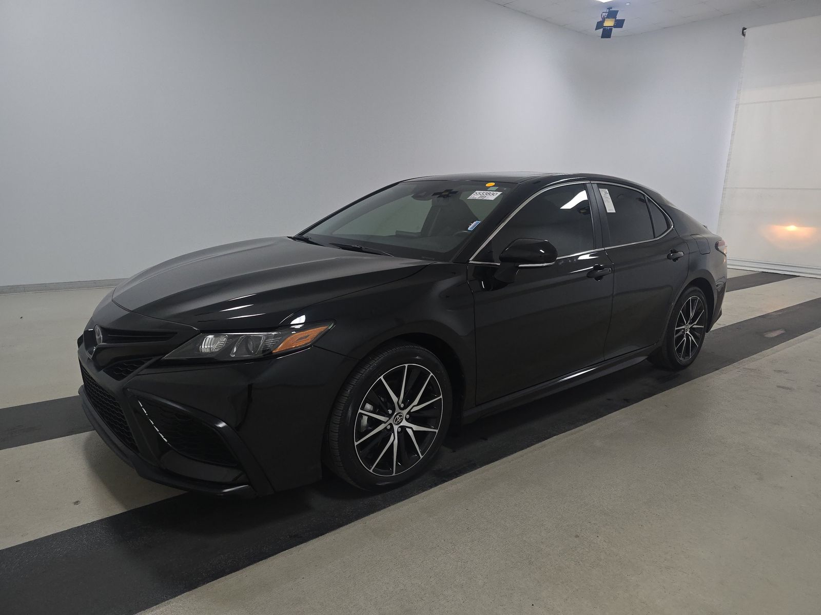 2024 Toyota Camry SE FWD