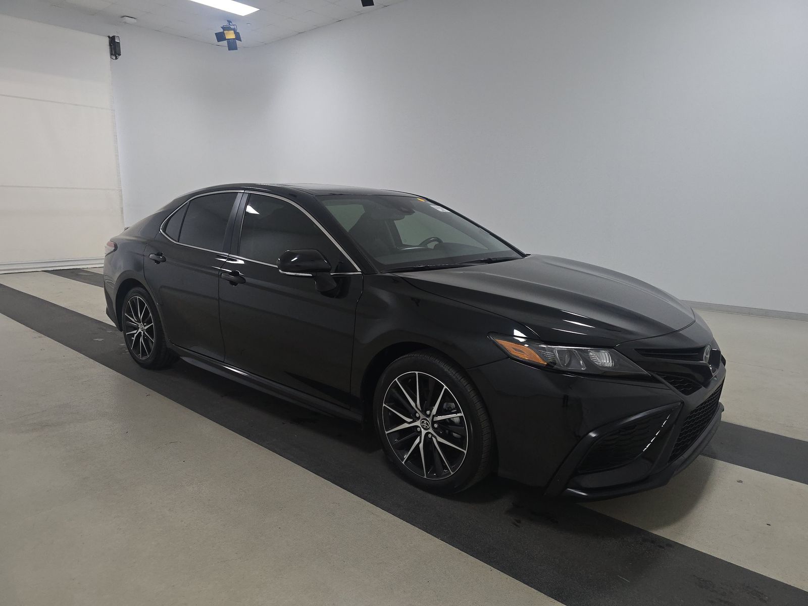 2024 Toyota Camry SE FWD