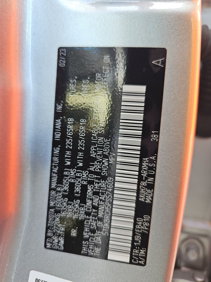 2023 Toyota Highlander Hybrid XLE AWD