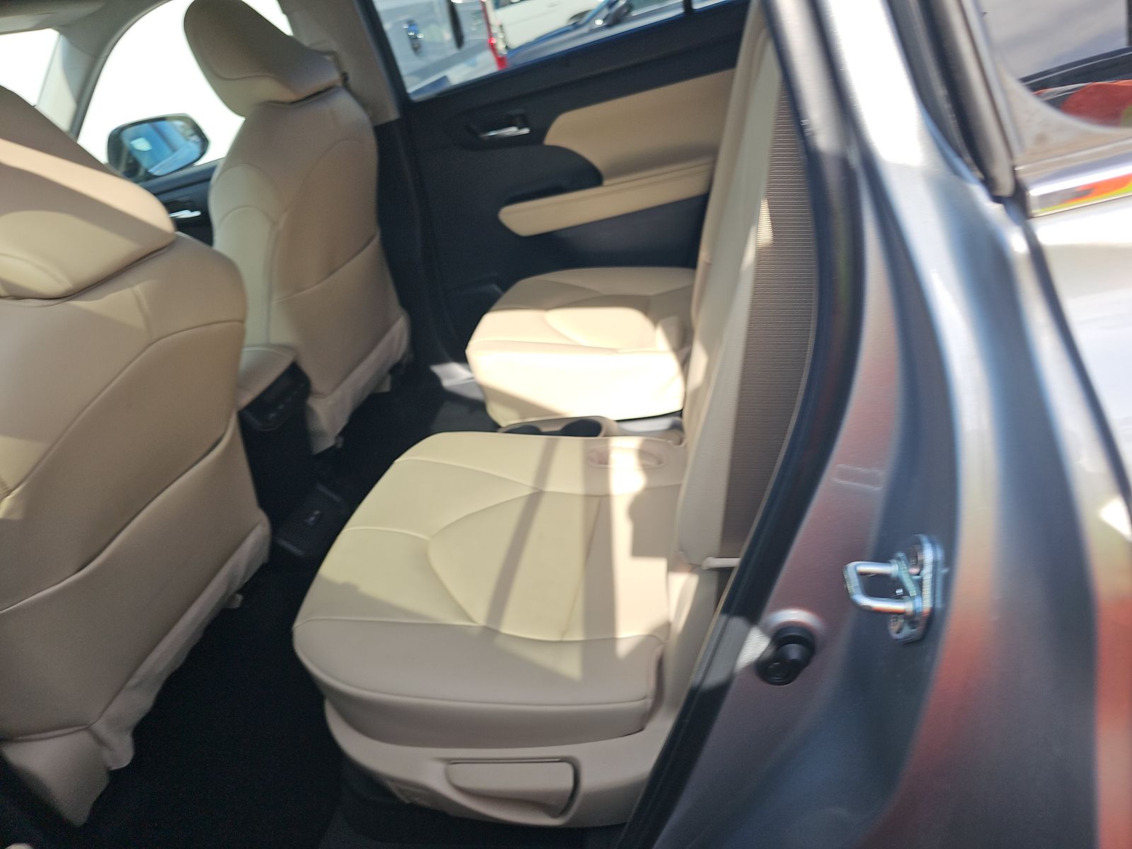 2023 Toyota Highlander Hybrid XLE AWD