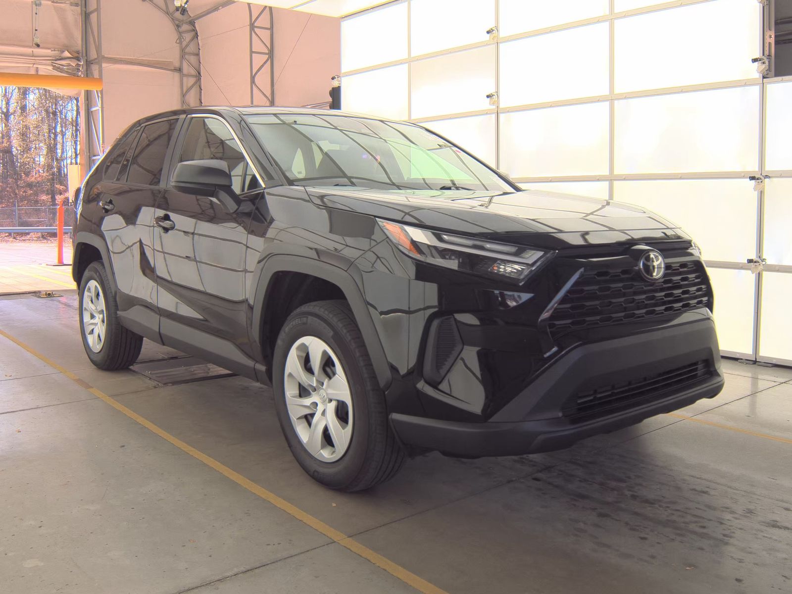 2025 Toyota RAV4 LE FWD