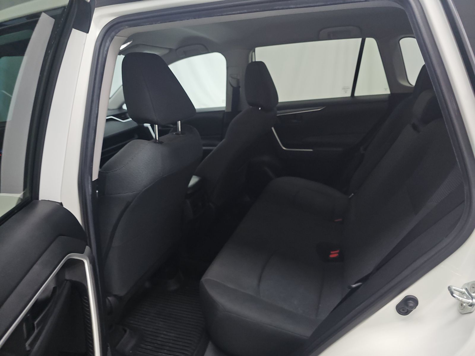 2022 Toyota RAV4 LE FWD