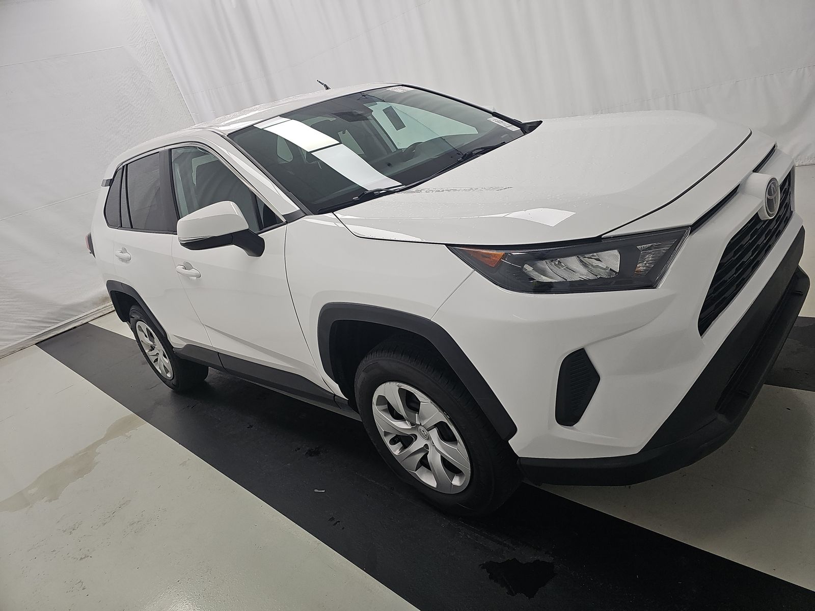 2022 Toyota RAV4 LE FWD