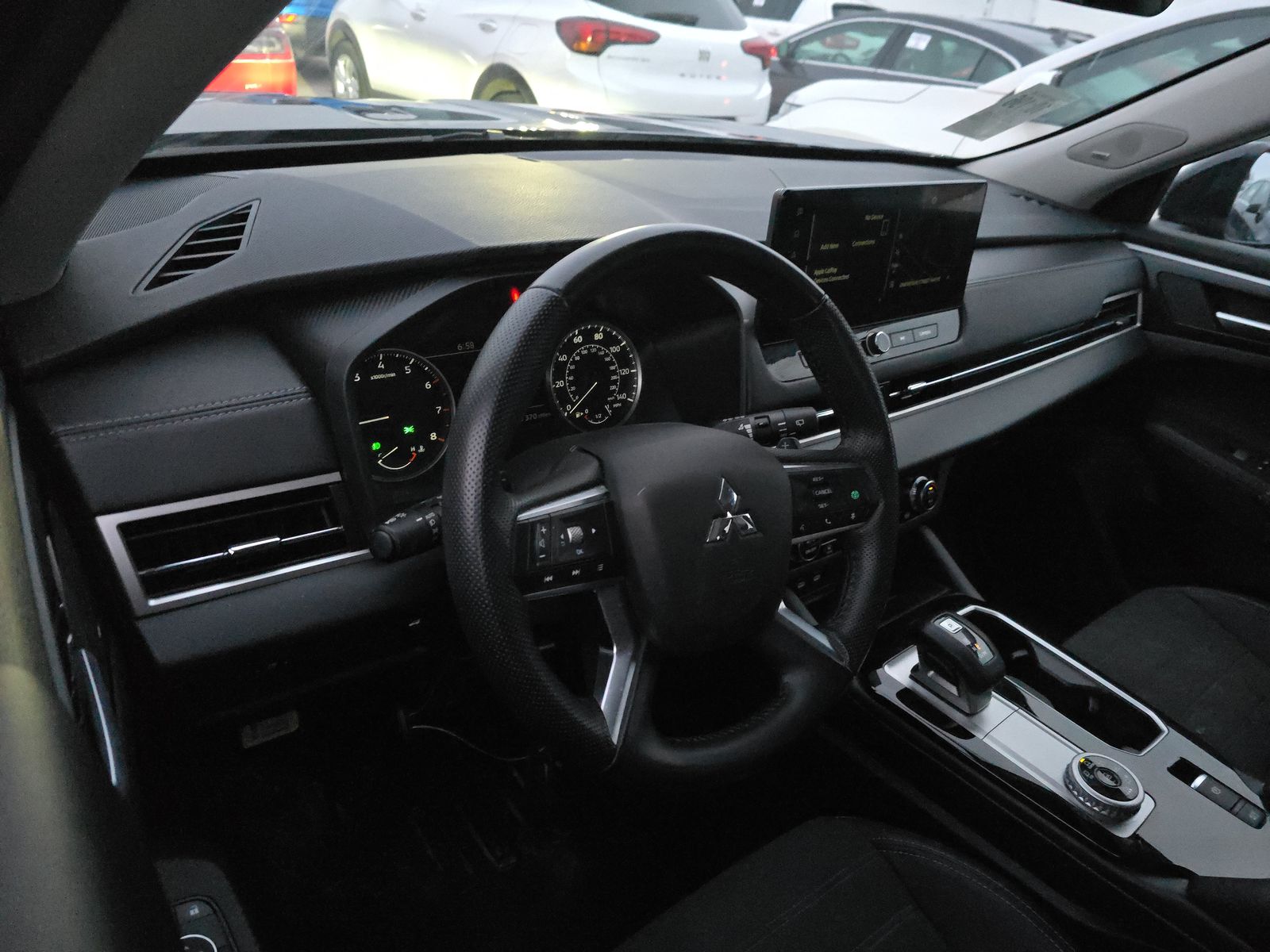 2025 Mitsubishi Outlander SE AWD