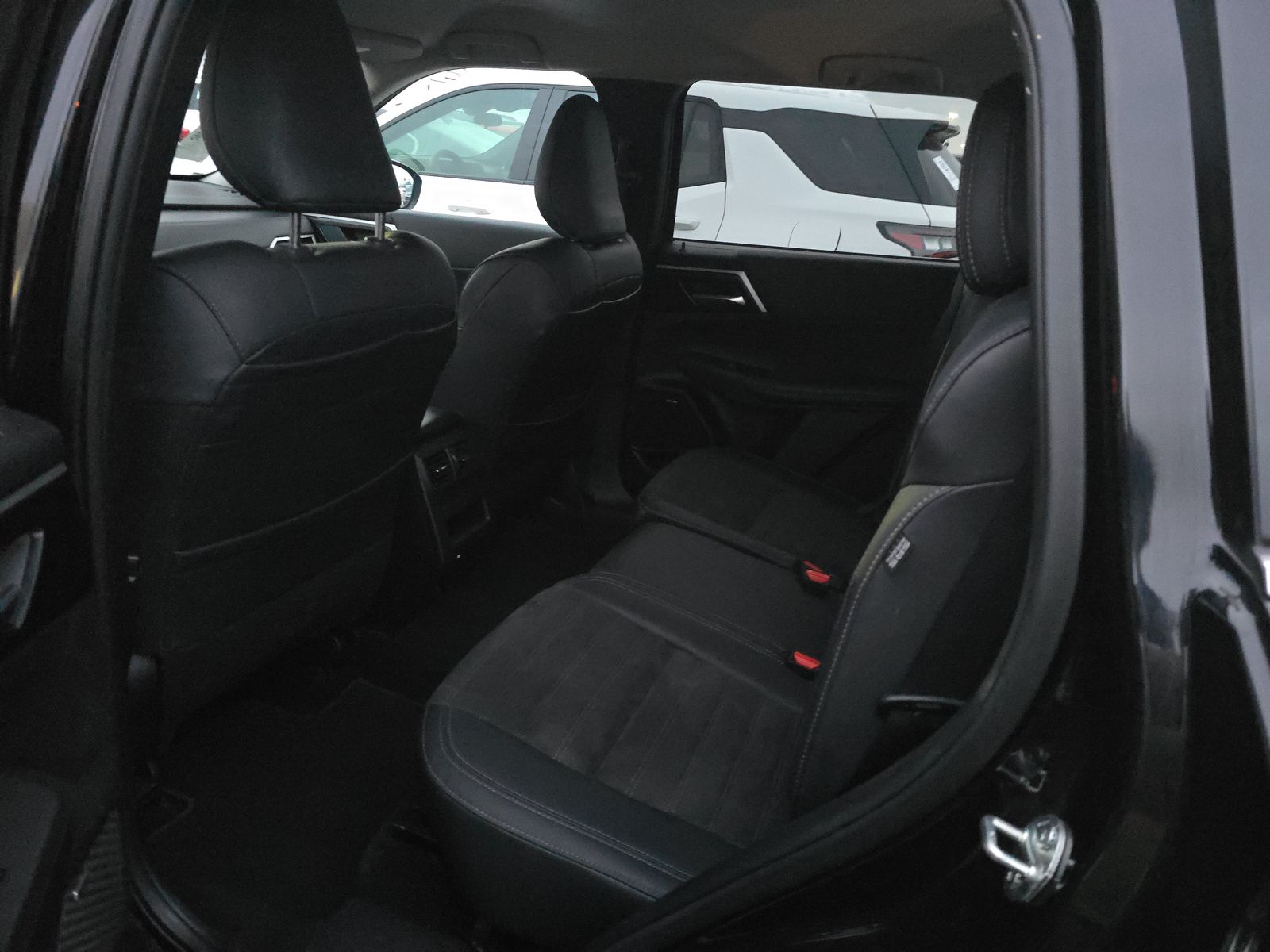 2025 Mitsubishi Outlander SE AWD