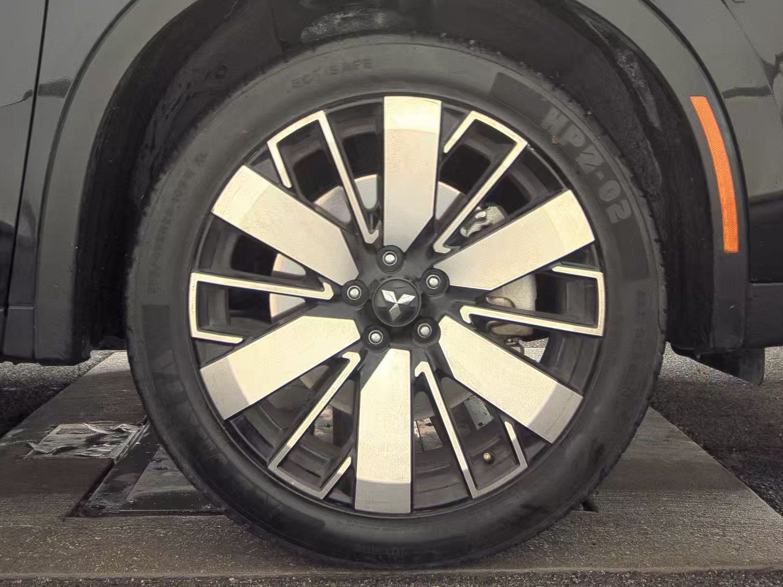 2025 Mitsubishi Outlander SE AWD