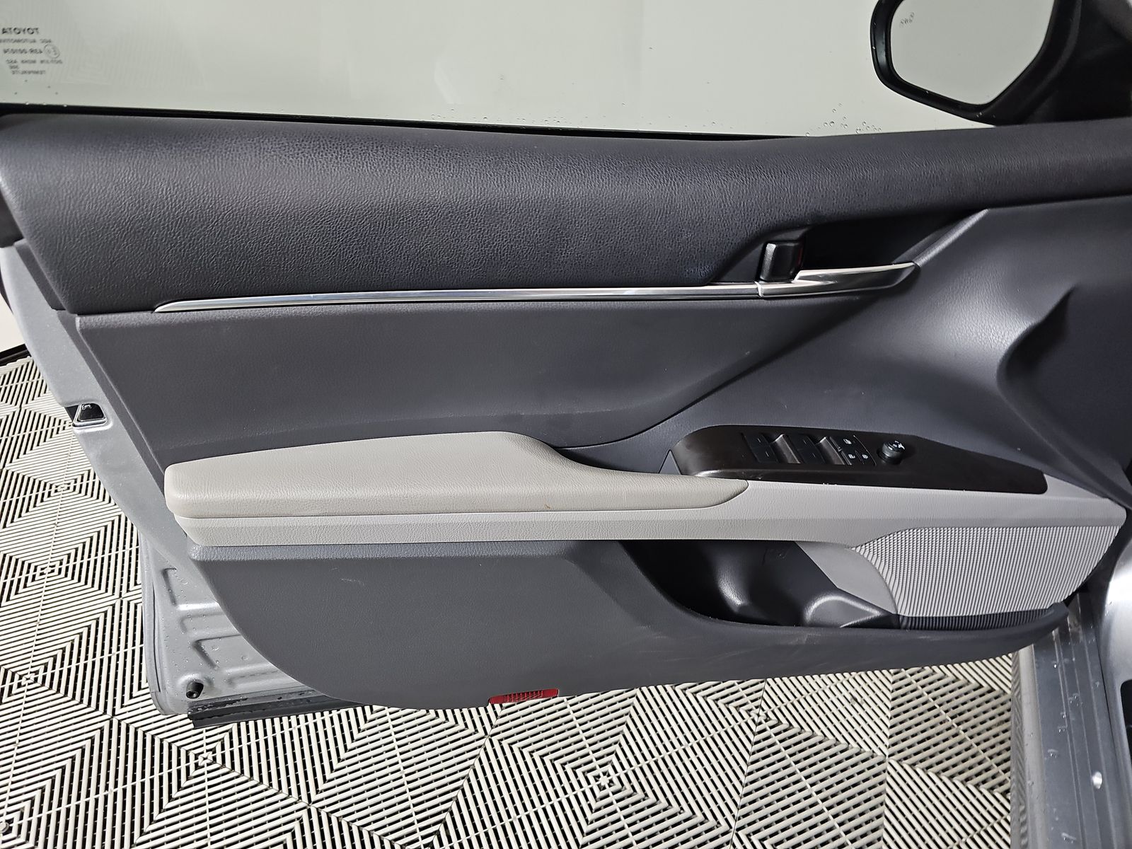 2024 Toyota Camry SE FWD