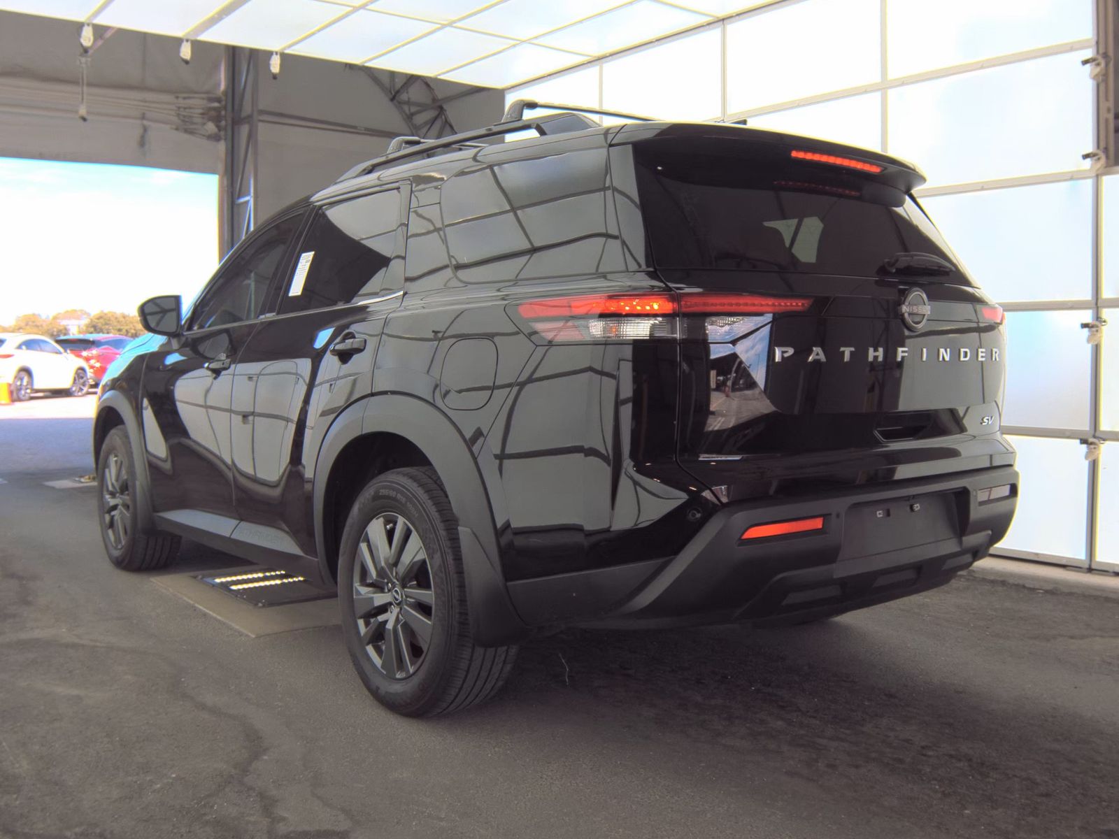 2024 Nissan Pathfinder SV FWD