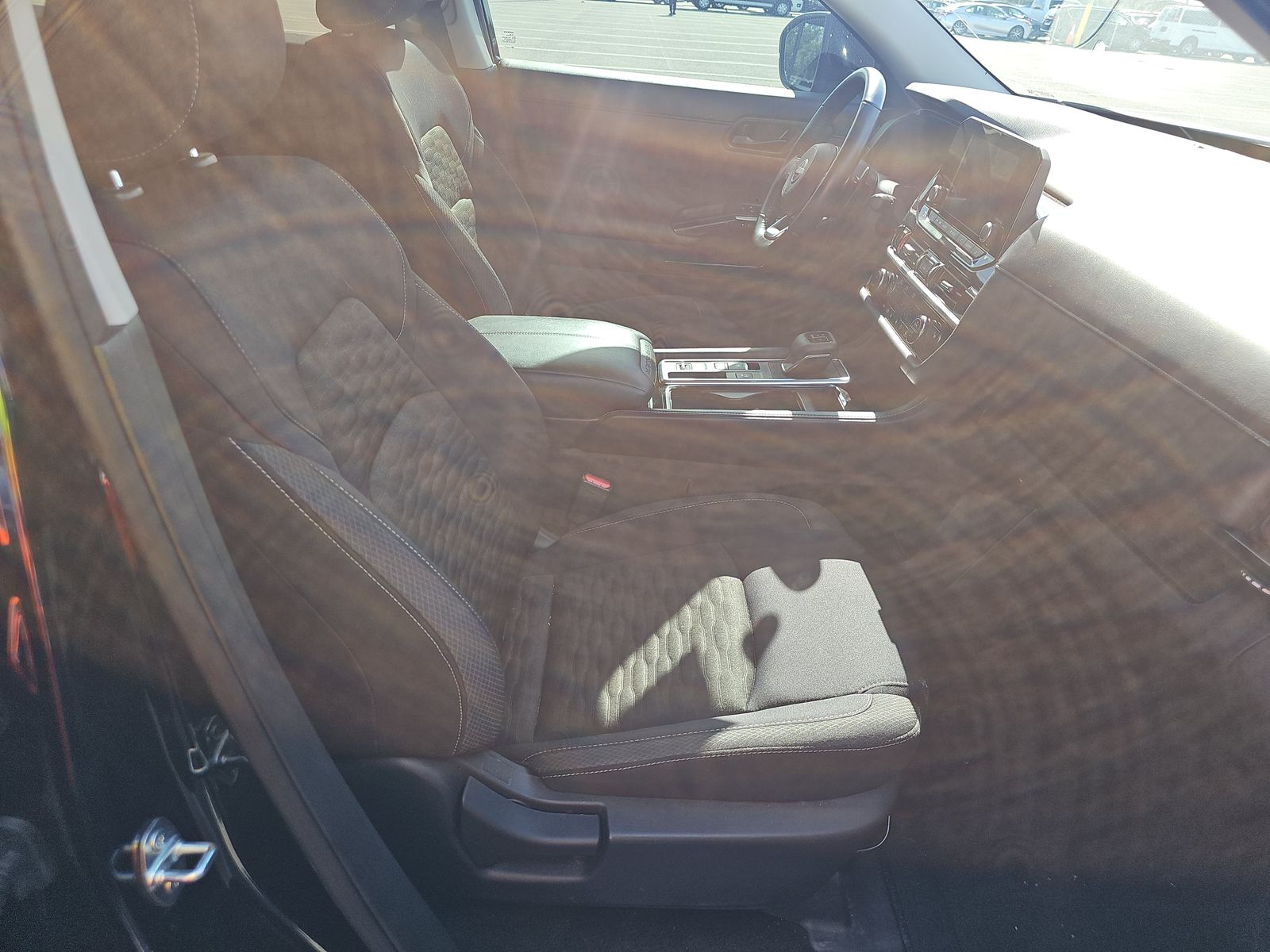 2024 Nissan Pathfinder SV FWD