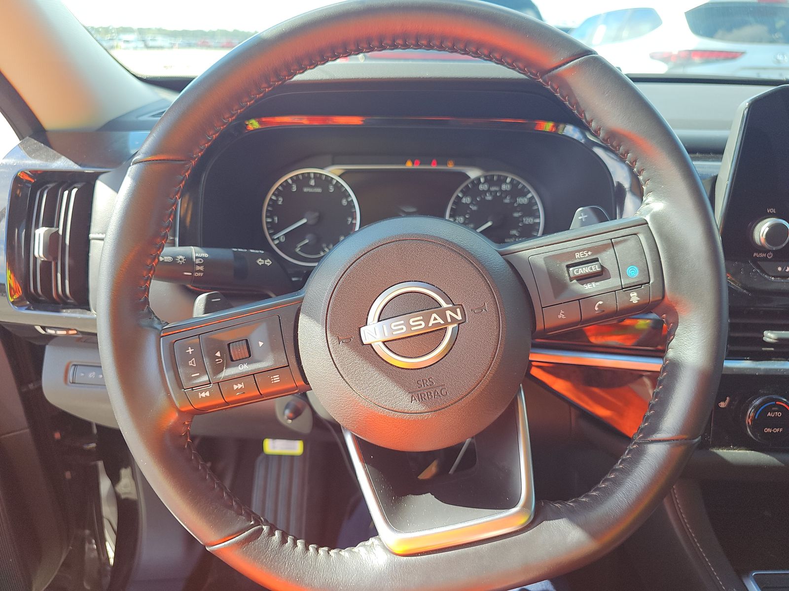 2024 Nissan Pathfinder SV FWD