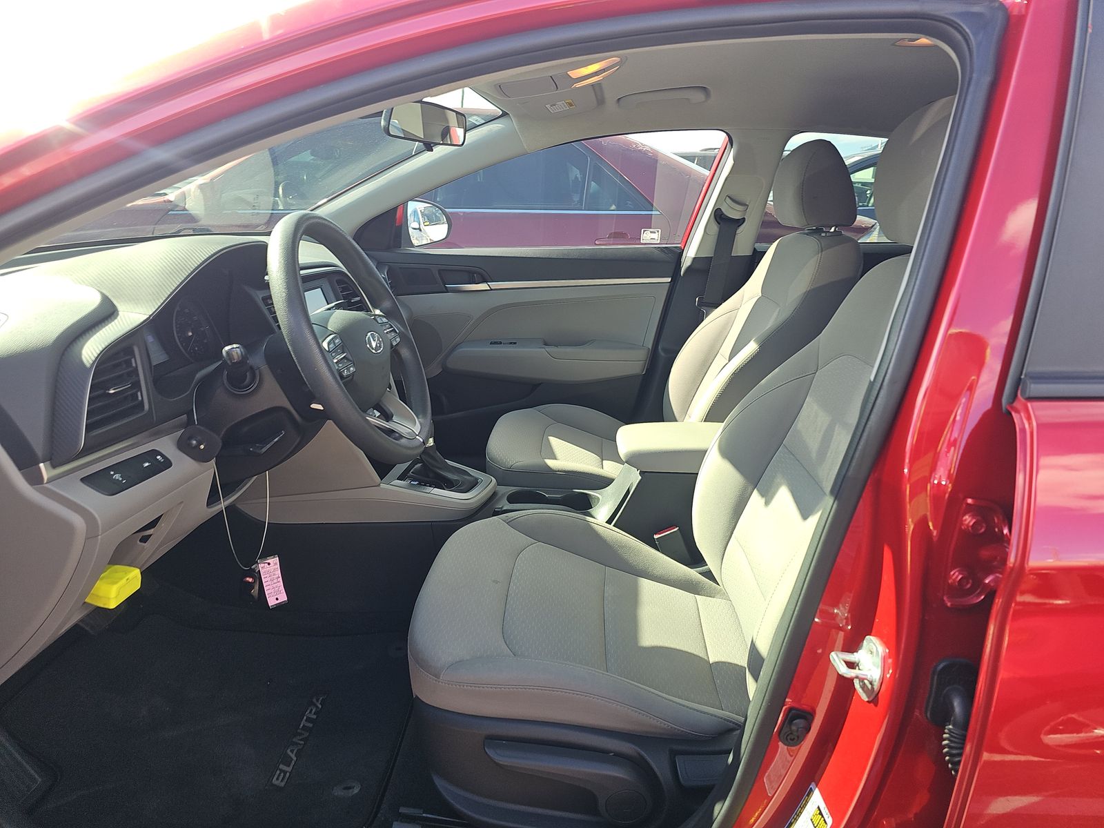 2020 Hyundai Elantra SE FWD