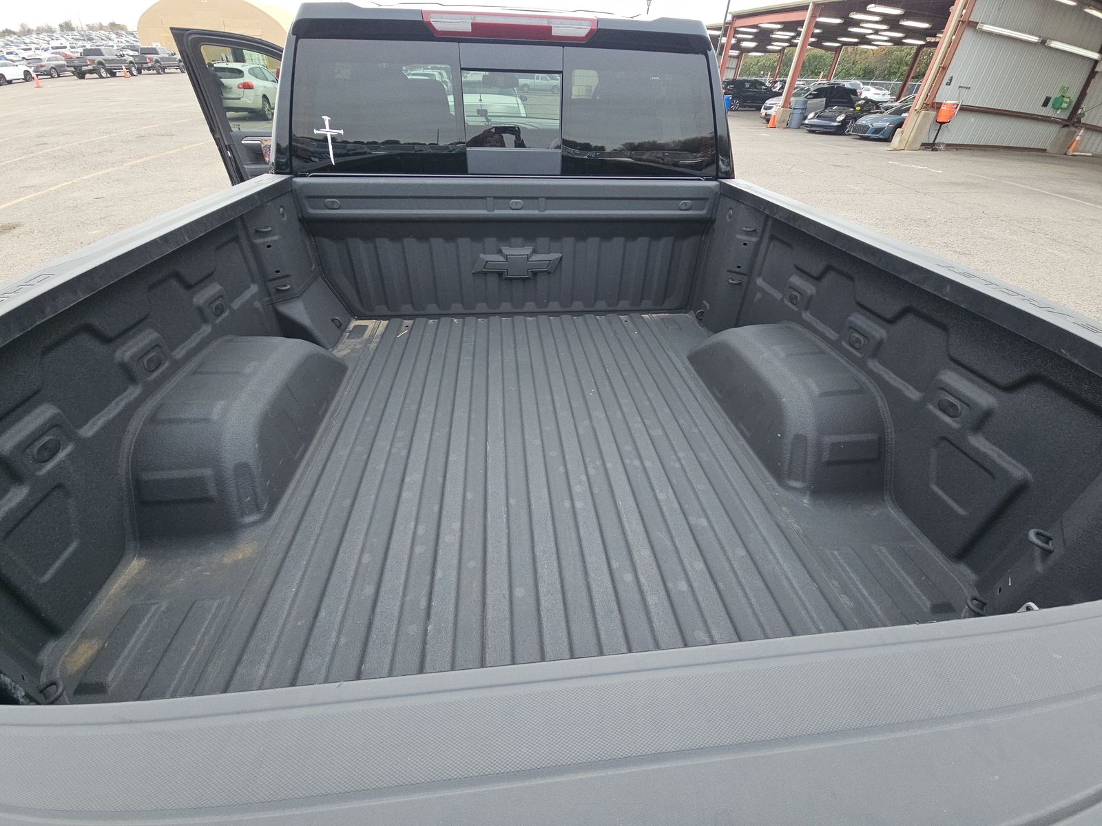 2025 Chevrolet Silverado 1500 LTZ AWD
