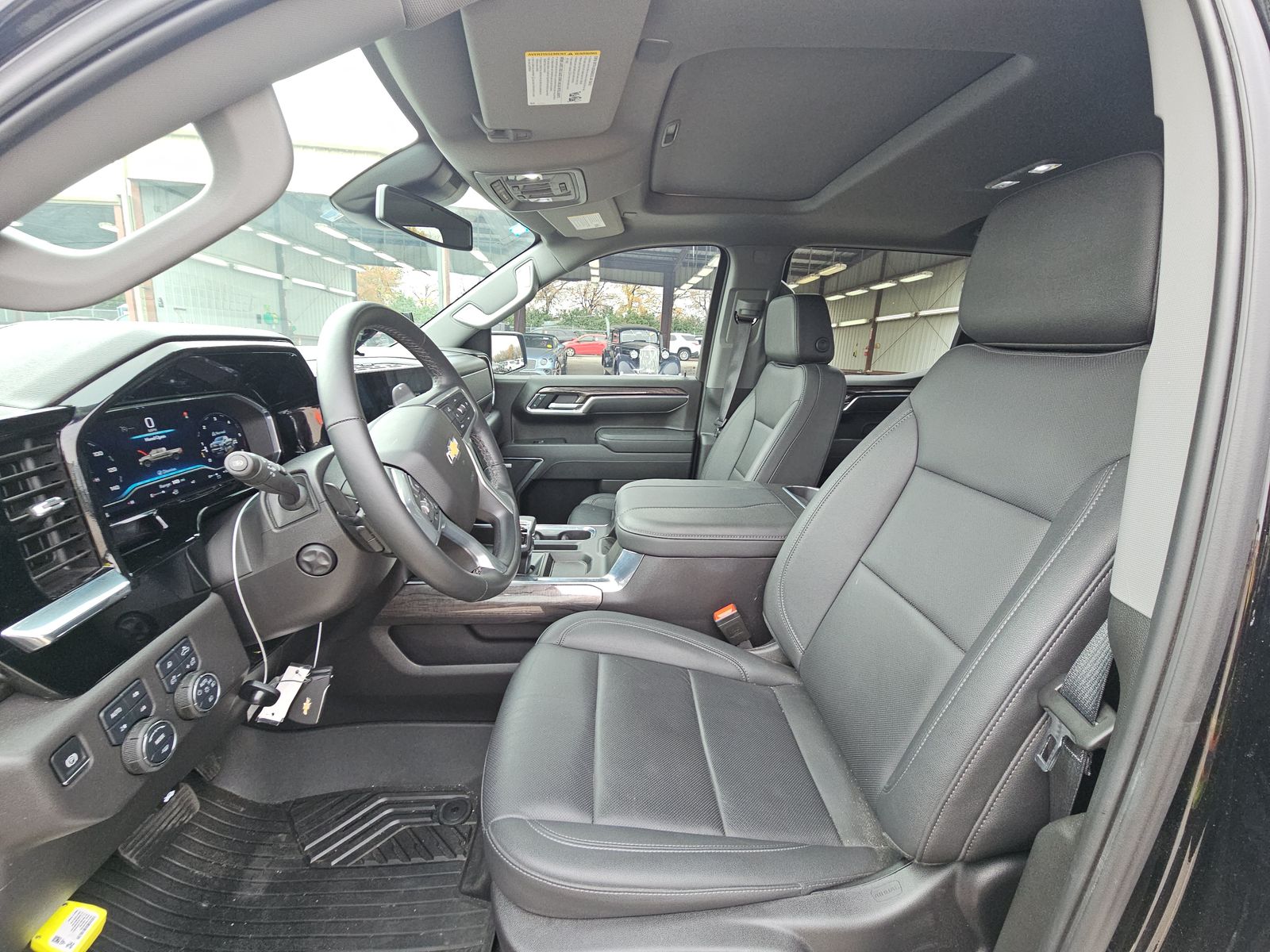 2025 Chevrolet Silverado 1500 LTZ AWD