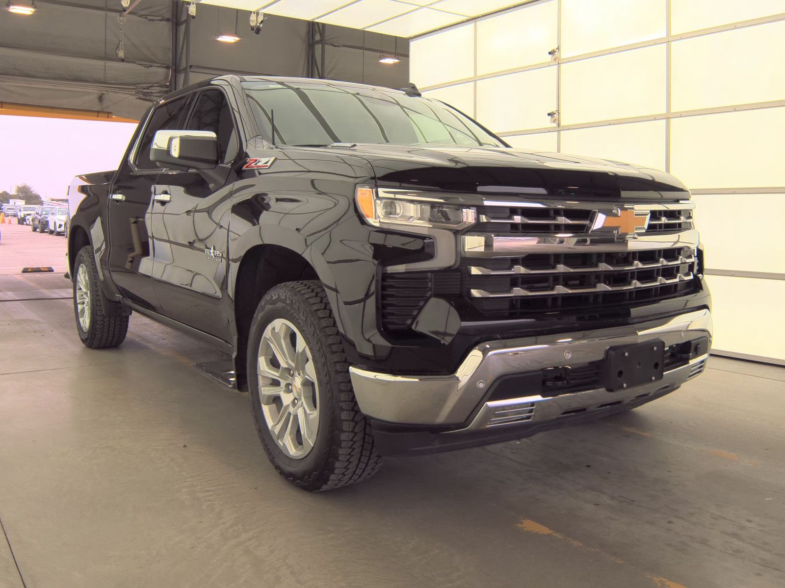 2025 Chevrolet Silverado 1500 LTZ AWD