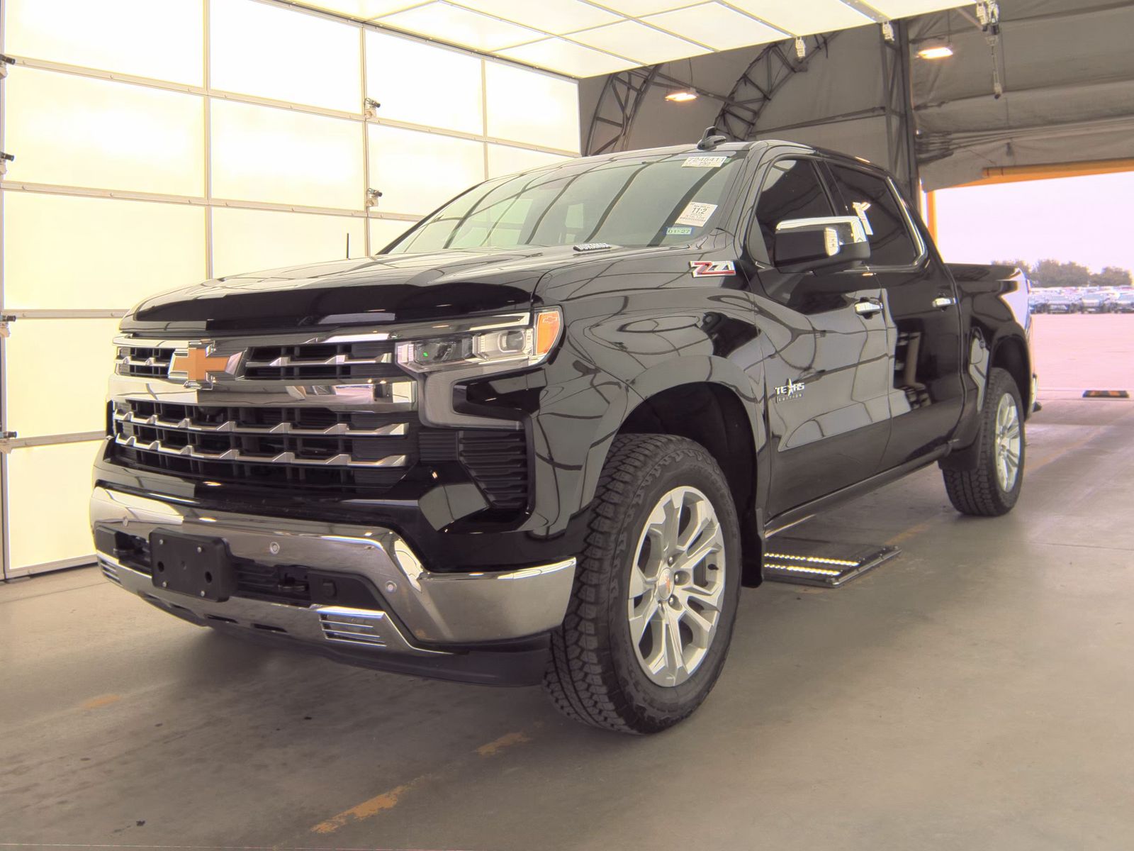 2025 Chevrolet Silverado 1500 LTZ AWD