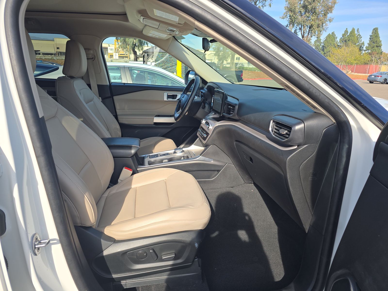 2023 Ford Explorer XLT FWD