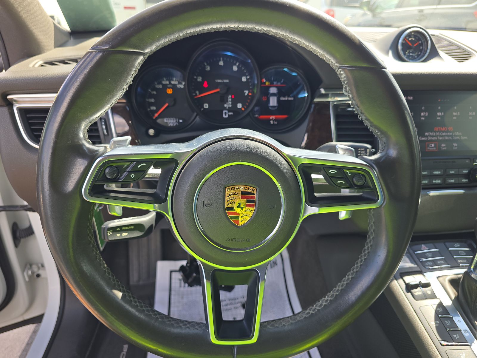 2018 Porsche Macan Base AWD