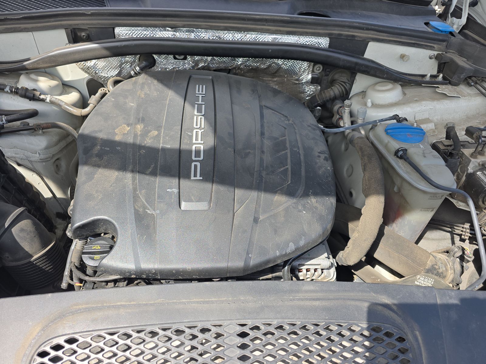 2018 Porsche Macan Base AWD