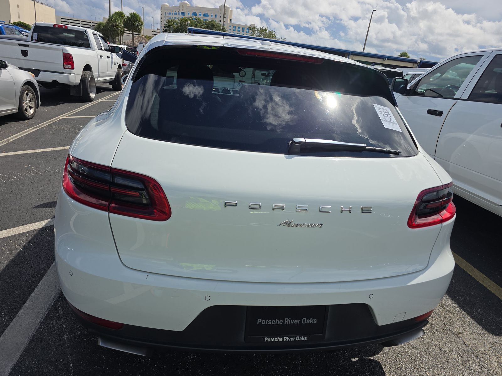 2018 Porsche Macan Base AWD