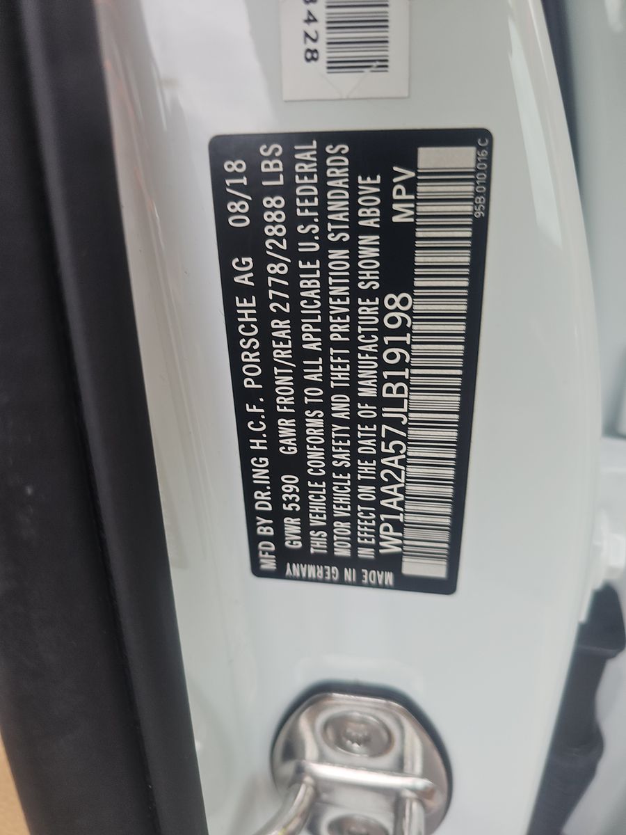 2018 Porsche Macan Base AWD