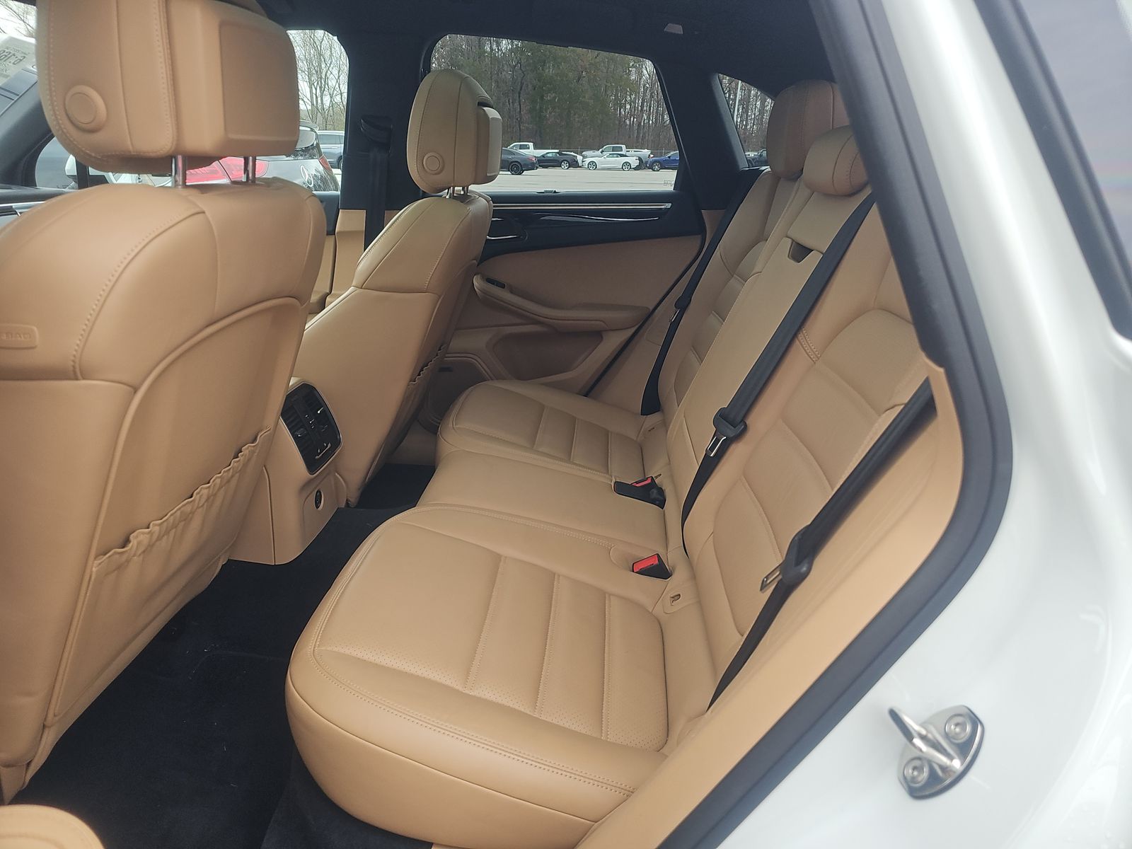 2018 Porsche Macan Base AWD