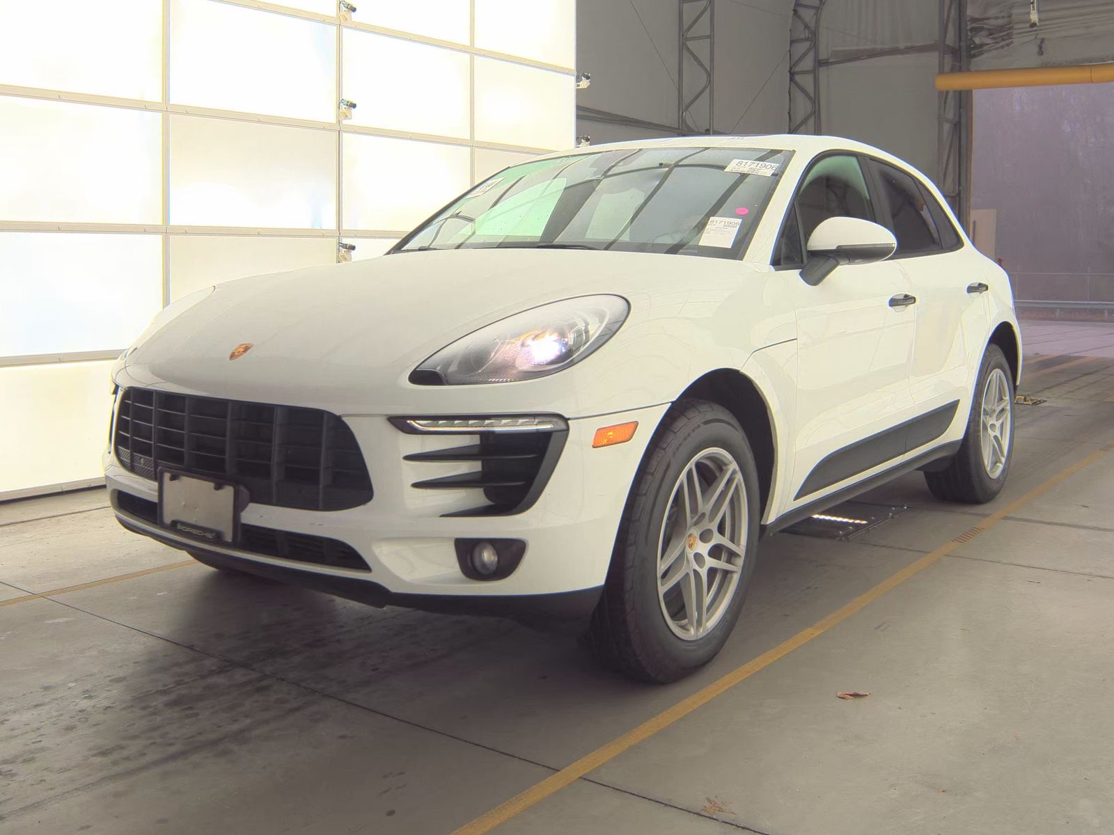 2018 Porsche Macan Base AWD
