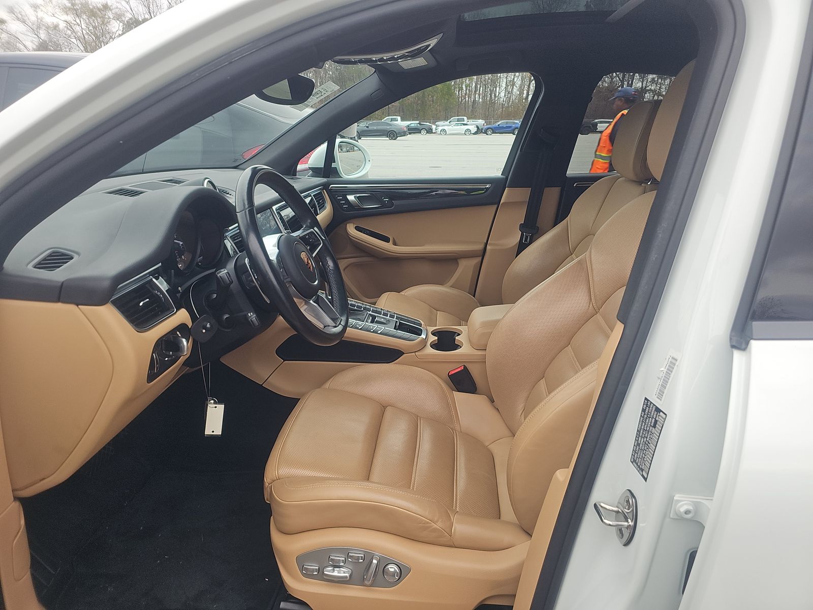 2018 Porsche Macan Base AWD