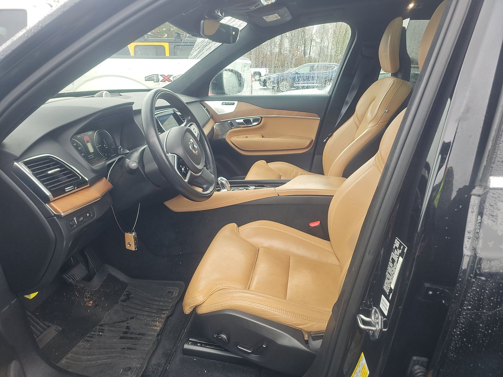 2018 Volvo XC90 Plug-In Hybrid T8 Inscription AWD