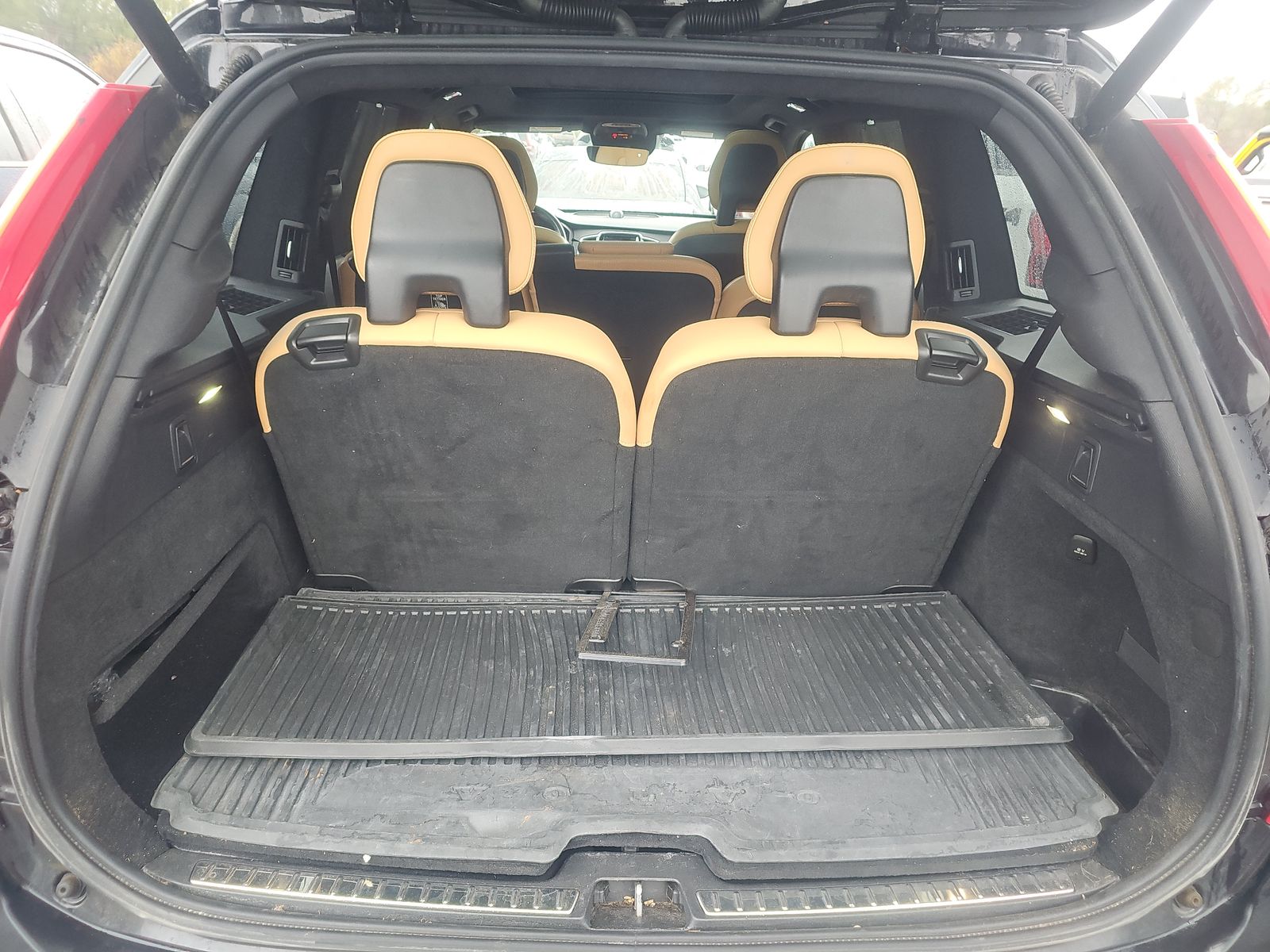 2018 Volvo XC90 Plug-In Hybrid T8 Inscription AWD