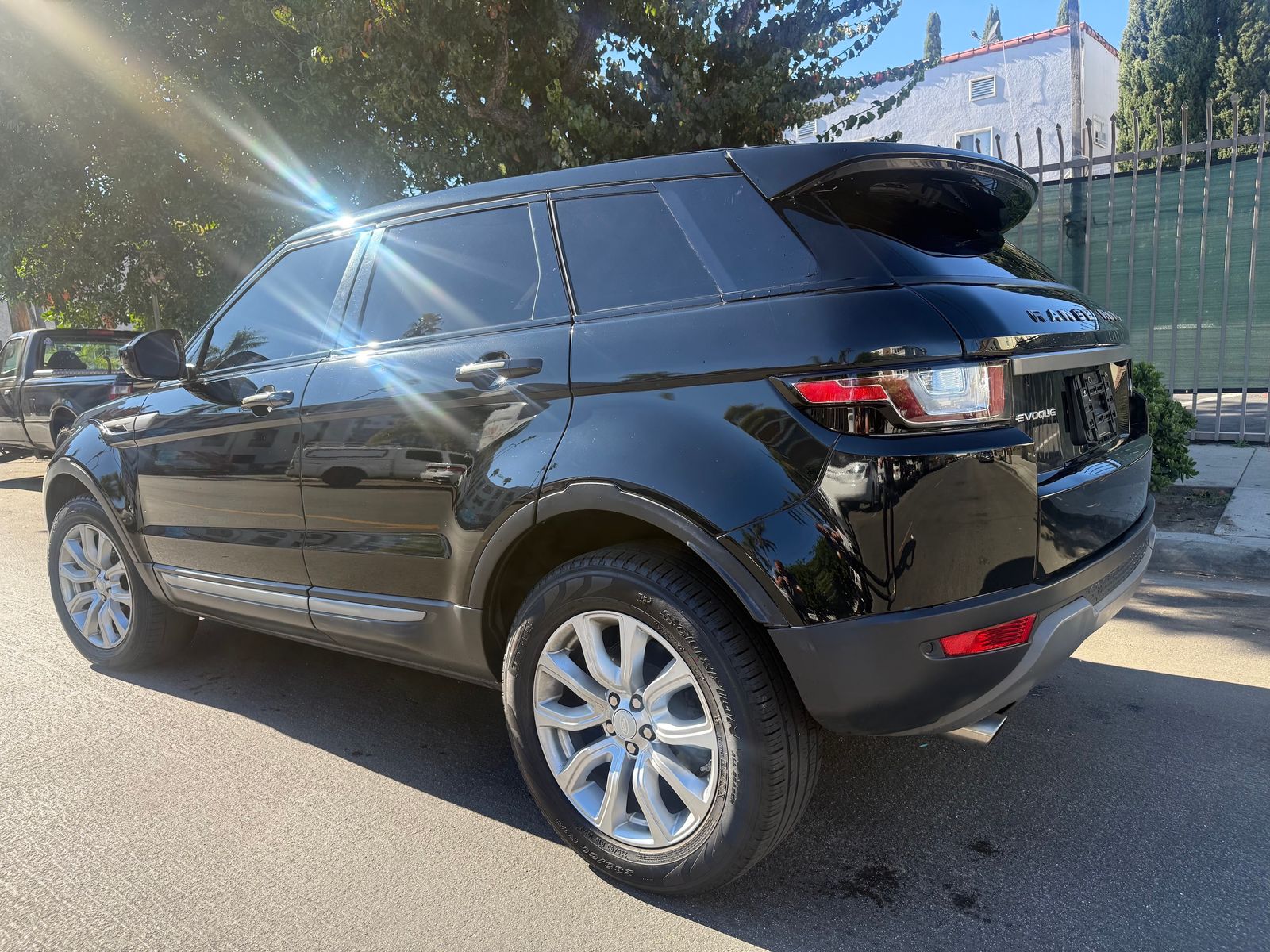 2019 Land Rover Range Rover Evoque SE AWD