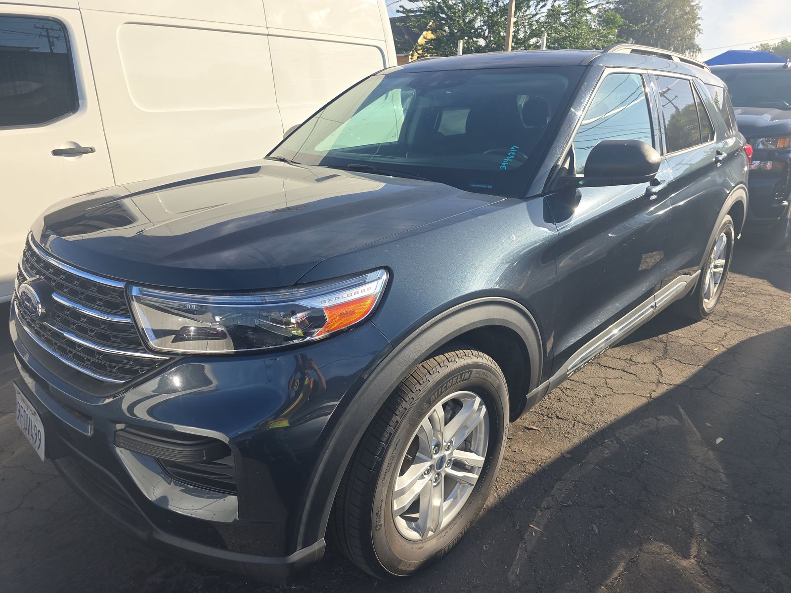 2023 Ford Explorer XLT RWD