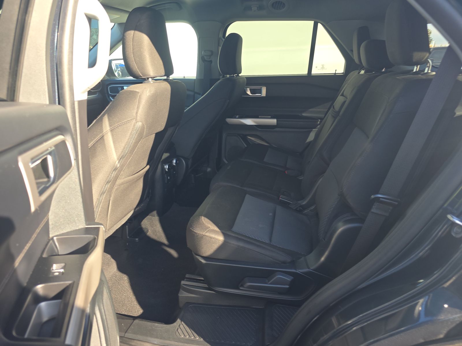 2023 Ford Explorer XLT RWD