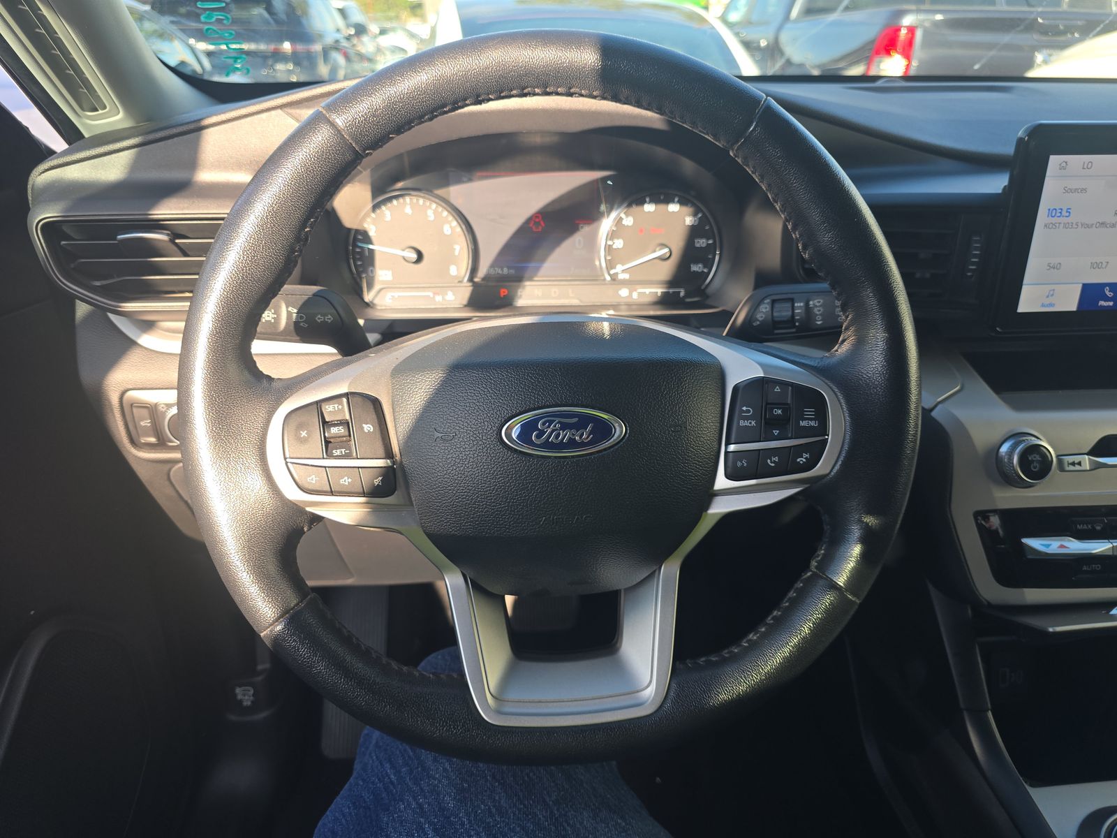 2023 Ford Explorer XLT RWD