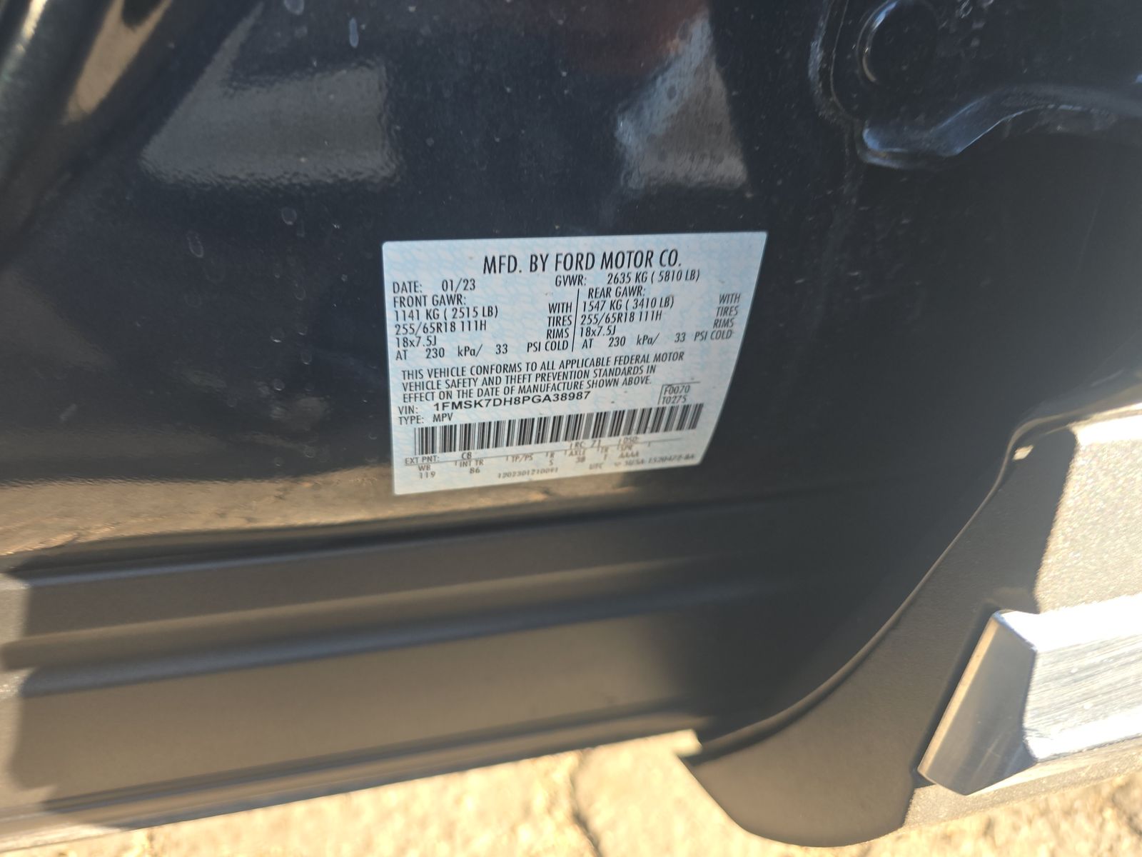 2023 Ford Explorer XLT RWD